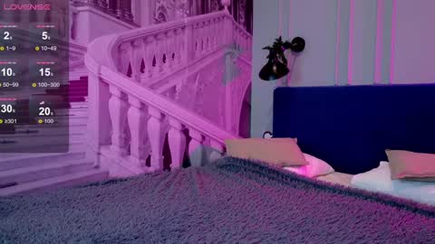 Liv 3 online show from 12-17-24, 01:38