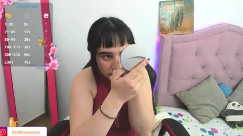 Snapshot of liv_rosse chatting on 02-21-25, 10:59 Katalina Novoa. online show from 02-21-25, 10:59