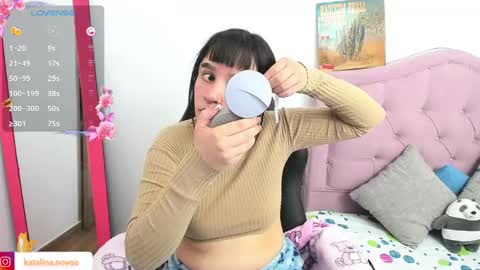 Snapshot of liv_rosse chatting on 03-02-25, 01:47 Katalina Novoa. online show from 03-02-25, 01:47