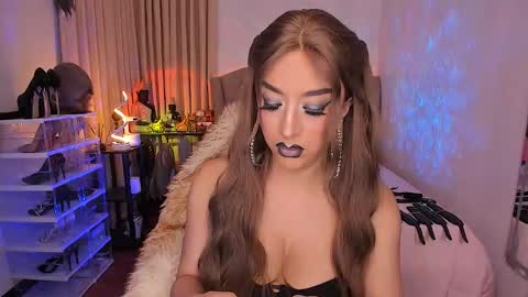 Goddess Ayumi online show from 10-28-25, 10:19