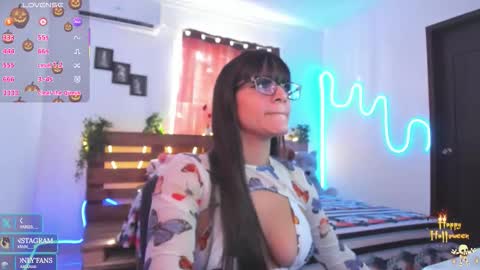 Snapshot of livfabi_ chatting on 10-29-25, 05:36 Livfabi online show from 10-29-25, 05:36