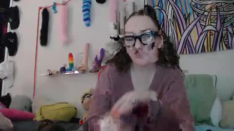 livingtrash online show from 12-18-25, 10:43