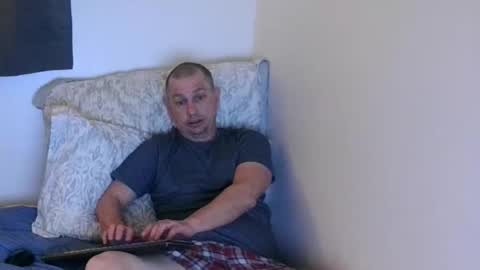 Snapshot of livinlife4now25 chatting on 12-20-25, 11:56 livinlife4now25 online show from 12-20-25, 11:56