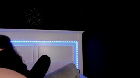 Liv online show from 11-22-25, 11:15