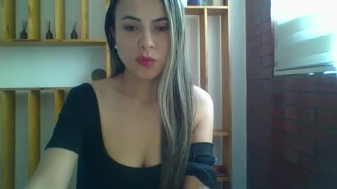 liz_28 online show from 10-22-25, 03:01