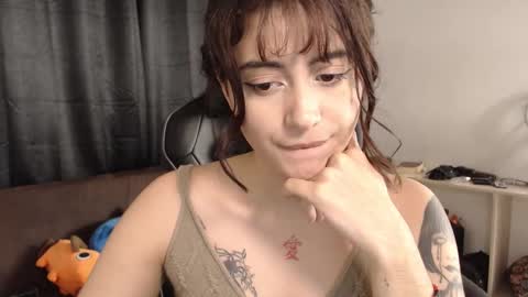 Elizabeth online show from 12-05-25, 02:09