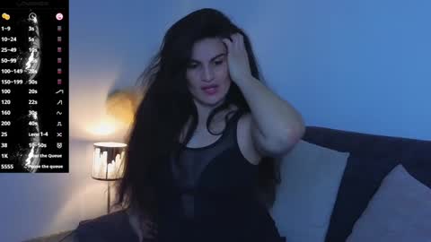 Snapshot of liz_devine chatting on 12-18-24, 04:17 liz online show from 12-18-24, 04:17