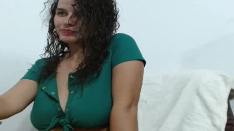 Snapshot of liz_fe chatting on 10-03-25, 04:42 liz_fe online show from 10-03-25, 04:42