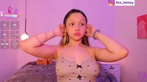 Liza online show from 03-25-26, 03:40