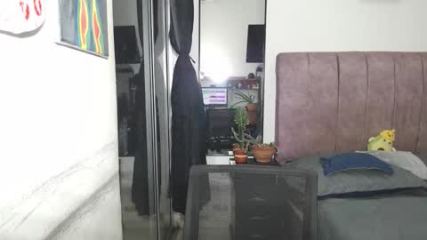 Liza Thurner online show from 09-25-25, 04:38