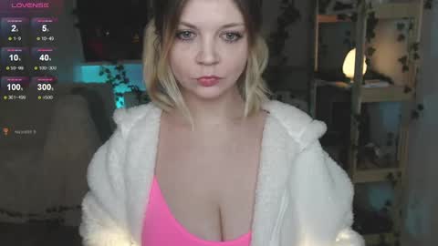 Snapshot of liza_wet chatting on 01-26-25, 09:19 Liza Wet online show from 01-26-25, 09:19