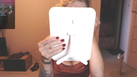 Snapshot of liza_wet chatting on 09-09-25, 04:12 Liza Wet online show from 09-09-25, 04:12