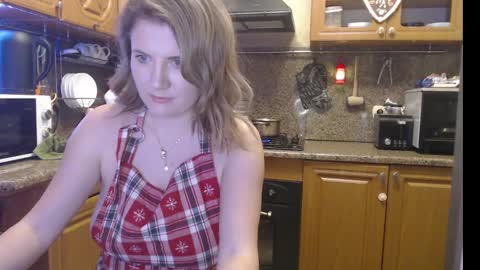 LizaCakes online show from 12-30-24, 04:08
