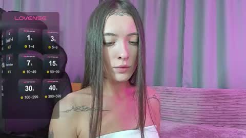 Snapshot of lizalure chatting on 10-06-25, 10:40 LizaLure online show from 10-06-25, 10:40