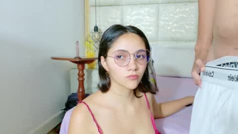 Snapshot of lizandjuan chatting on 10-15-25, 12:22 lizANDjuan online show from 10-15-25, 12:22