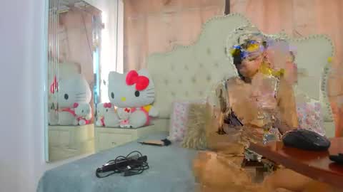 Snapshot of lizandjuan chatting on 12-14-25, 07:51 lizANDjuan online show from 12-14-25, 07:51