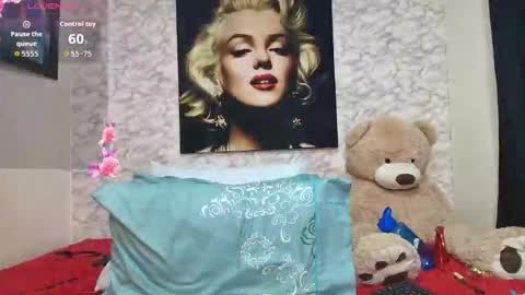 Mariana online show from 10-31-25, 06:20