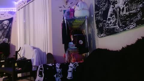 Snapshot of lizz44887 chatting on 09-21-25, 03:52 Lizz online show from 09-21-25, 03:52