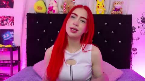 Snapshot of lizz_bela1 chatting on 01-18-26, 10:35 Lizz online show from 01-18-26, 10:35