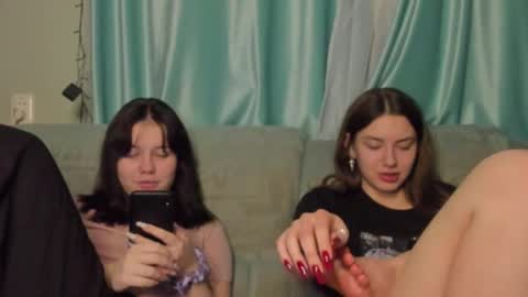 lizzi_muur online show from 01-20-25, 02:46