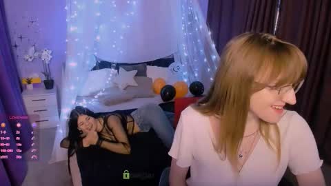 lizzie_boom online show from 11-04-25, 08:41