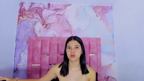 Snapshot of lizzmartin chatting on 12-09-24, 07:39 Sweet Lizz online show from 12-09-24, 07:39