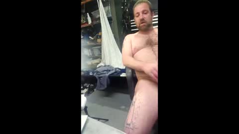 lizzyice8 online show from 12-17-25, 07:25