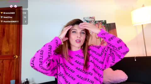 Snapshot of lizzymontana chatting on 01-02-25, 08:49 Liz  online show from 01-02-25, 08:49