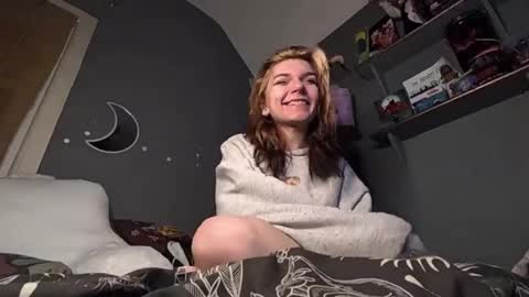 Snapshot of lizzyylovesick chatting on 12-09-24, 05:08 lizzybunny online show from 12-09-24, 05:08