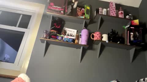 Snapshot of lizzyylovesick chatting on 12-21-24, 05:18 lizzybunny online show from 12-21-24, 05:18