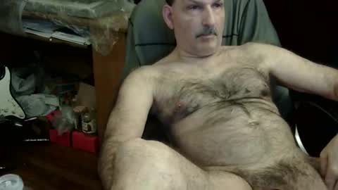 Snapshot of loades182025 chatting on 11-19-25, 02:44 loades182025 online show from 11-19-25, 02:44