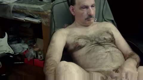 Snapshot of loades182025 chatting on 11-24-25, 04:56 loades182025 online show from 11-24-25, 04:56