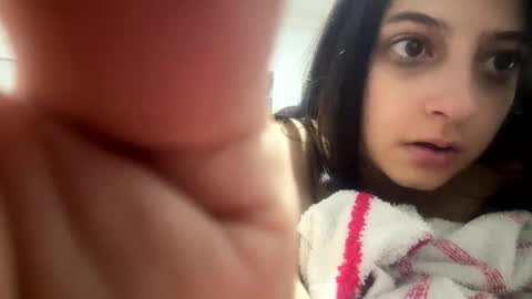 loaizayulie59 online show from 10-26-25, 02:39
