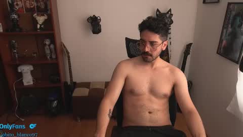 Lobito blanco Thefckingwolf main account online show from 10-24-25, 04:14