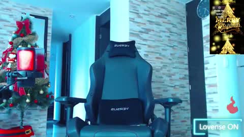 Snapshot of lobito_xxxl chatting on 12-17-25, 10:38 lobito_xxxl online show from 12-17-25, 10:38