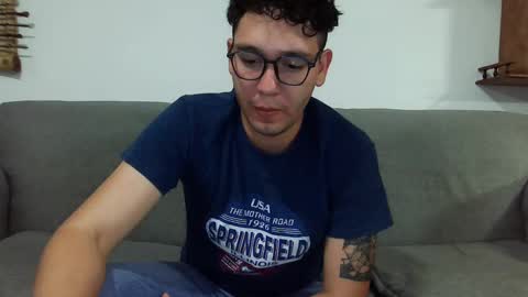 Snapshot of lobomx19 chatting on 03-08-25, 05:28 Lobo online show from 03-08-25, 05:28