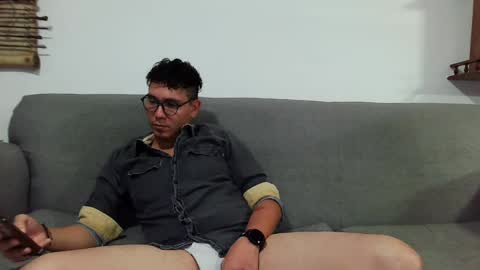 Snapshot of lobomx19 chatting on 03-09-25, 02:50 Lobo online show from 03-09-25, 02:50