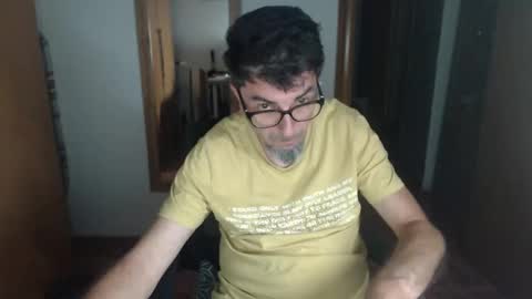 lobosolitario73 online show from 09-22-25, 11:51