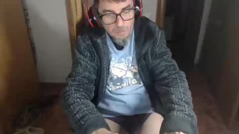 lobosolitario73 online show from 11-23-25, 01:05