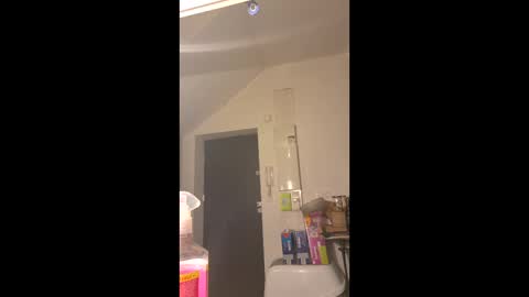 loccoparis online show from 02-18-26, 07:32