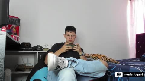 Logan morris online show from 03-04-25, 03:04