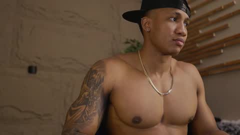 logan_varela online show from 02-09-26, 02:21