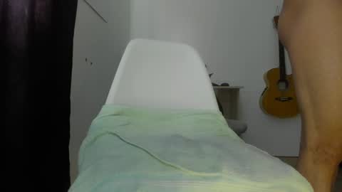 Snapshot of loganhot22 chatting on 01-02-25, 04:24 Logan online show from 01-02-25, 04:24