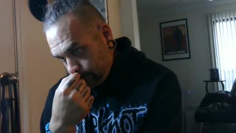 Logan Reaves online show from 12-15-24, 04:26