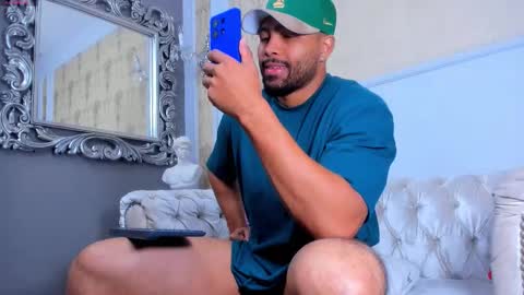 U can call me Logan online show from 10-18-25, 03:20