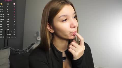 Elza online show from 12-20-25, 07:54