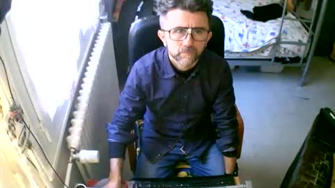 Snapshot of lokoum39 chatting on 02-02-26, 12:48 lokoum39 online show from 02-02-26, 12:48