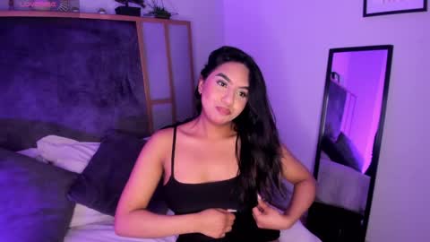 Snapshot of lola_12_ chatting on 04-24-26, 01:57 Lola online show from 04-24-26, 01:57