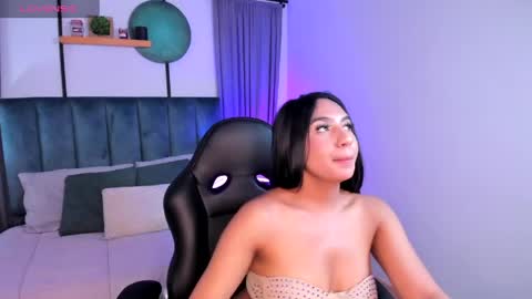 Snapshot of lola_12_ chatting on 05-07-26, 02:55 Lola online show from 05-07-26, 02:55