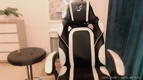  Lola  online show from 02-03-25, 07:51